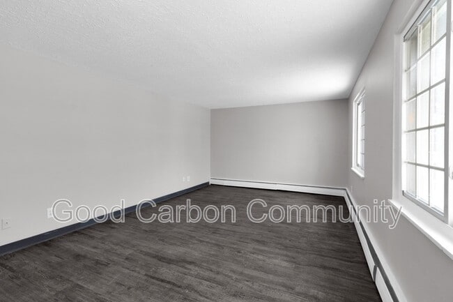 Photo - 321 Beattie Ave Unit 3