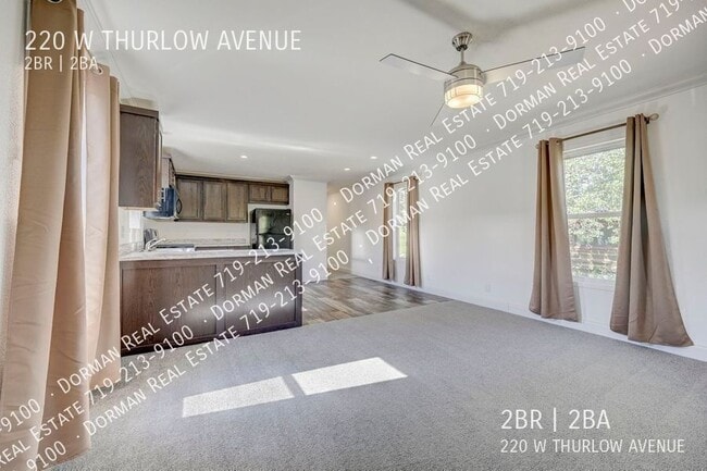 Photo - 220 Thurlow Ave