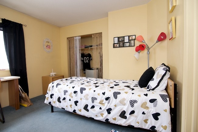 The Village - Renaissance Village Suites LLC - Suite Style Living - Student Housing Plattsburgh NY - Rent a Bedroom and a private Bathroom and share Kitchen and Dining Area with 3 other Students