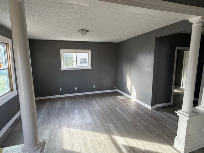 Photo - 316 W 10th St Unit 316 W 10th St  1