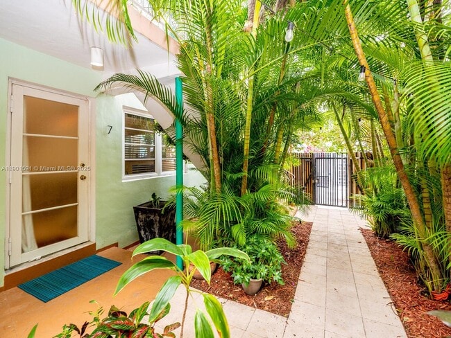 Photo - 1127 Meridian Ave Unit 7-1127