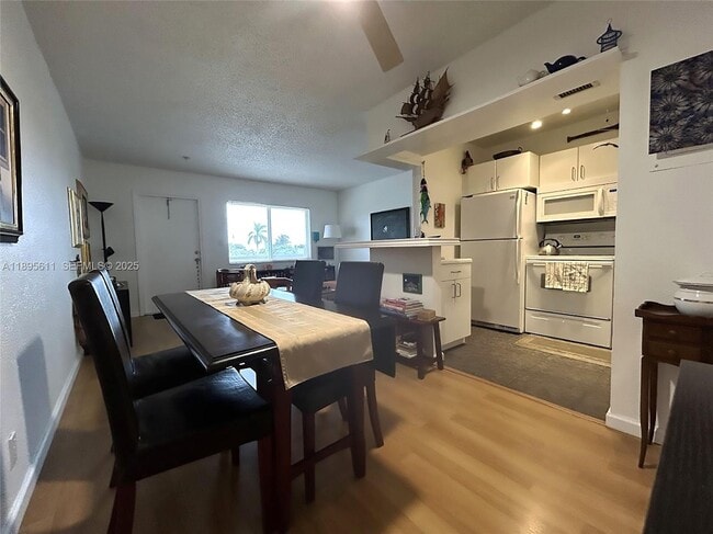 Photo - 1400 NE 54th St Unit 306