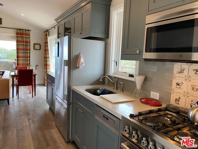 Photo - 27545 Pacific Coast Hwy Unit #B