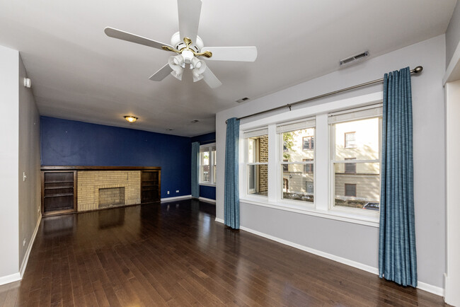 Photo - 2703 W Ainslie St Condominio Unidad 1