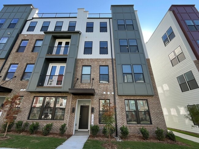 Building Photo - **OFFERING FIRST MONTH'S RENT FREE** New C... Rental
