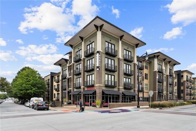 Building Photo - 5300 Peachtree Rd Unit 2303