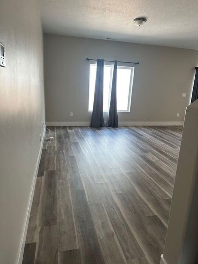 Photo - Amazing 3 bed, 2.5 bath with 2 car garage townhome!