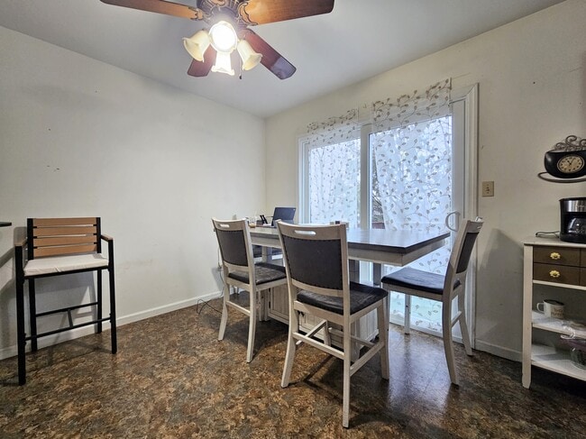 Photo - 70 Ironstone Dr