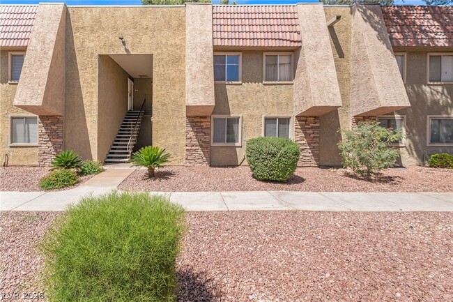 Building Photo - 5317 Indian River Dr Unit 295