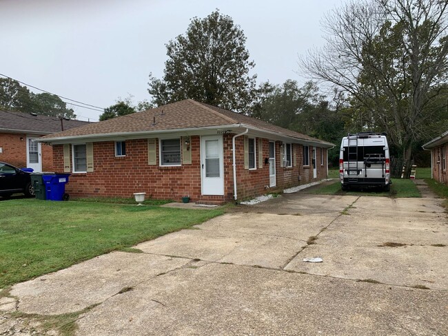 Photo - 8029 Redmon Rd House