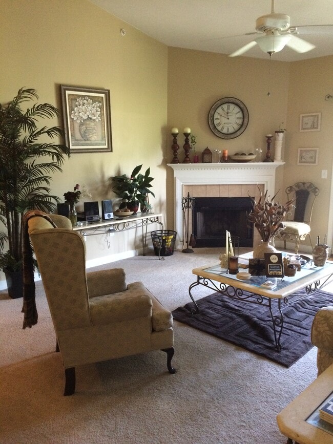 Building Photo - 17023 Doe Valley Ct Unit 0