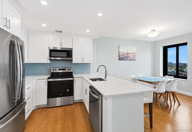 100 W Broadway Unit 6C