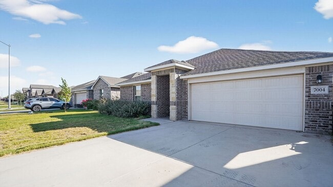 4 Bedroom 2 Bath Single Family Home in Odessa - 4 Bedroom 2 Bath Single Family Home in Odessa