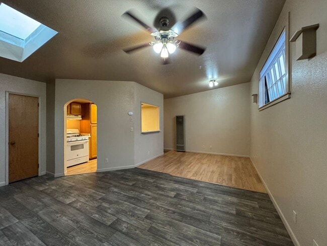 Photo - 960cking Unit C