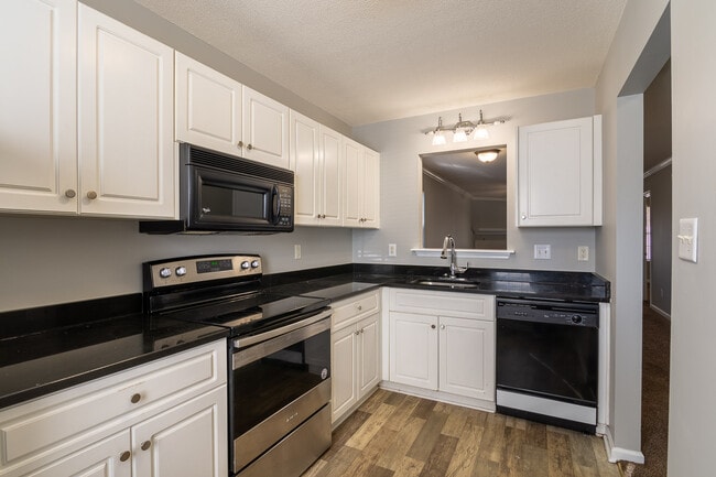 Photo - 4711 Brookwood Ln