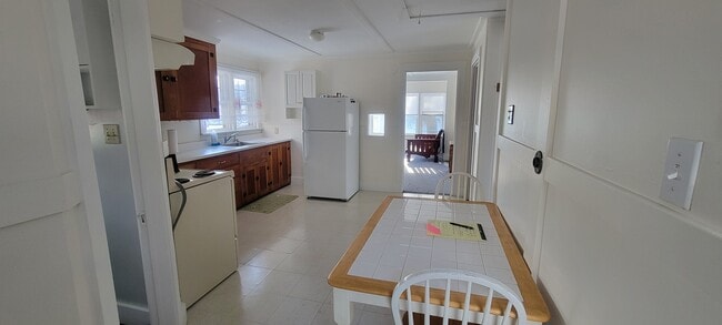 Photo - 361 Lakeside Ave Unit 2nd floor