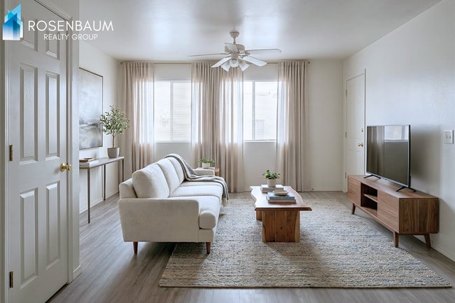 Building Photo - Charming 2-bedrooms, 1.5-baths two story duplex home in Prescott Valley!