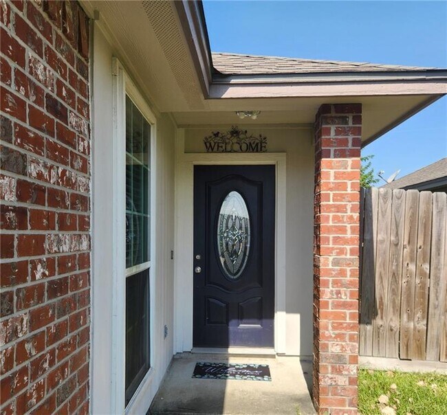 Photo - 2012 Cottonwood Dr