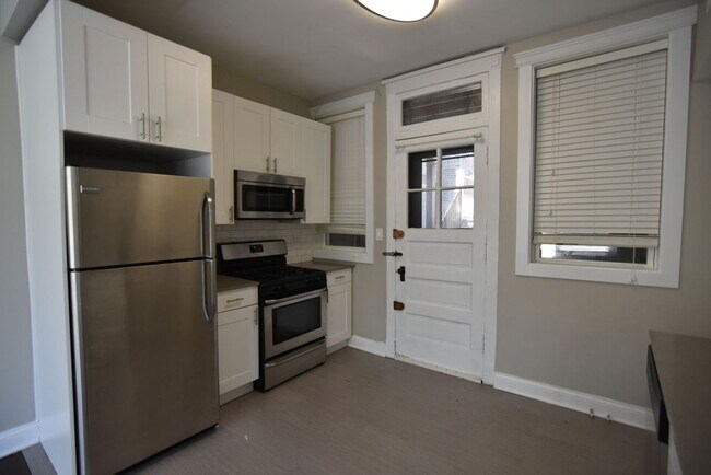Photo - 700 W Grace St Unit 3802-2
