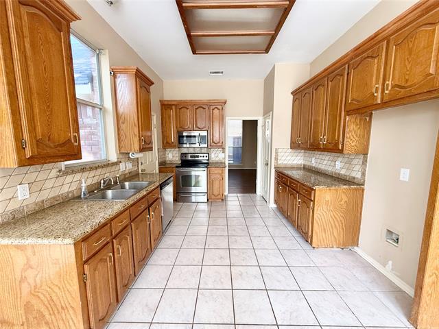 Photo - 8902 Bayshore Ln