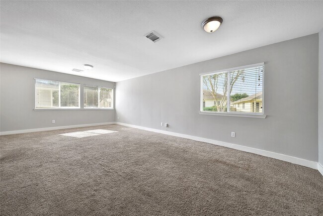 Photo - 11940 Chanteloup Dr