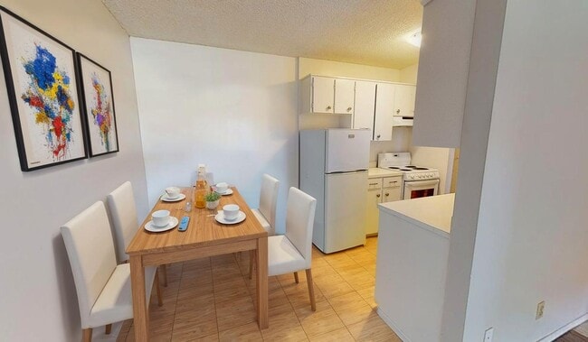 Photo - Tecumseh Court Apartments