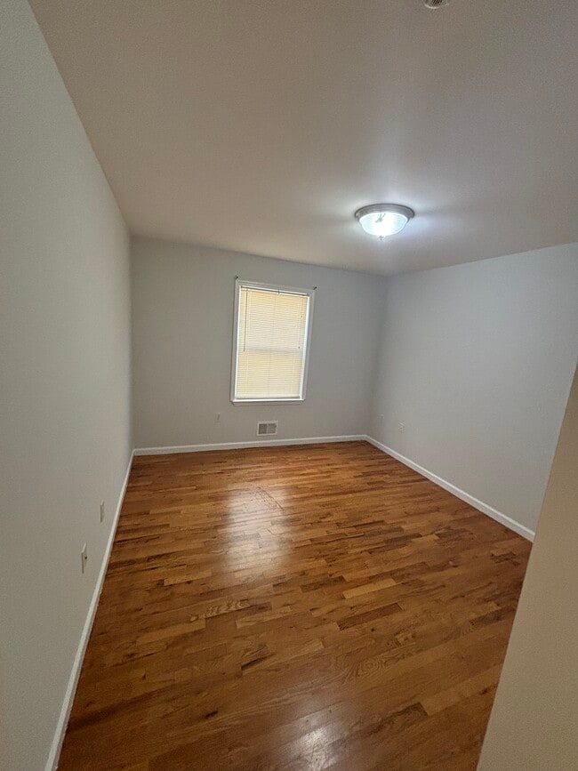 Photo - 172 Ridge St