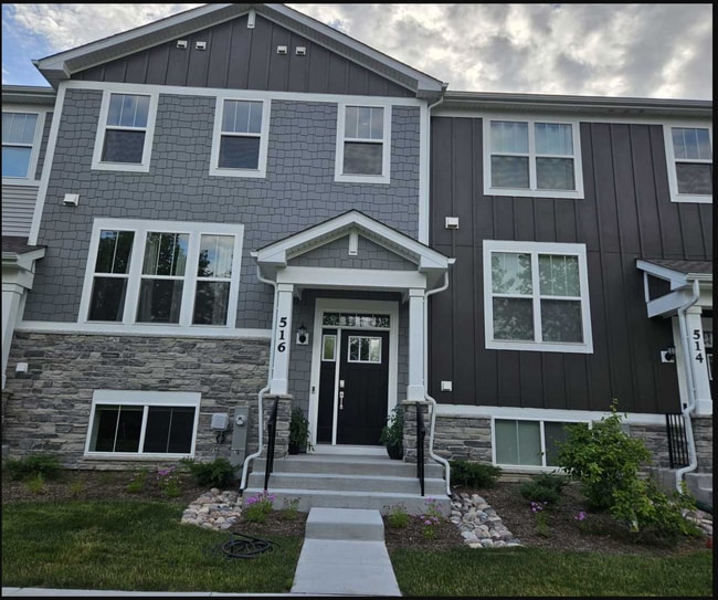 Main Entrance - 516 Wolverine Dr Townhome