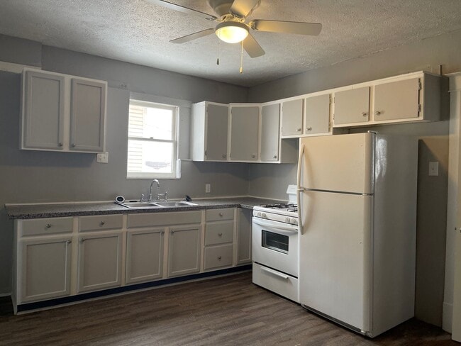 Photo - Comfortable 2-Bedroom Silvis Home!