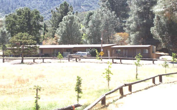 Young Nak Retreat Center - Young Nak Retreat Center Apartments