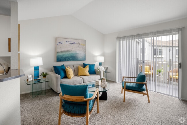 1BR, 1BA - 616SF