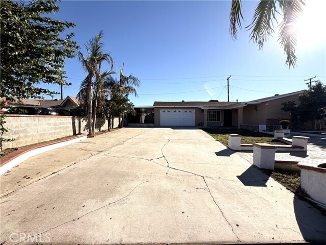 Photo - 4839 Grand Ave