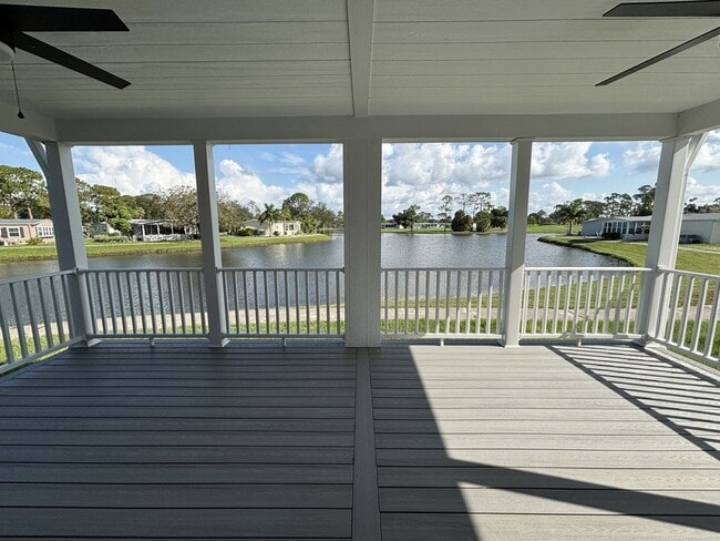 Photo - 19419 Tarpon Woods Ct