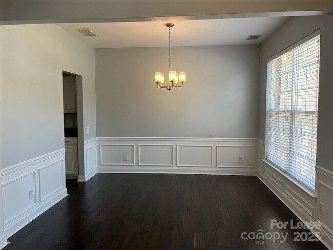 Photo - 8601 Fieldcroft Dr