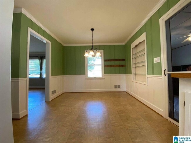 Photo - 510 9th Ave NE