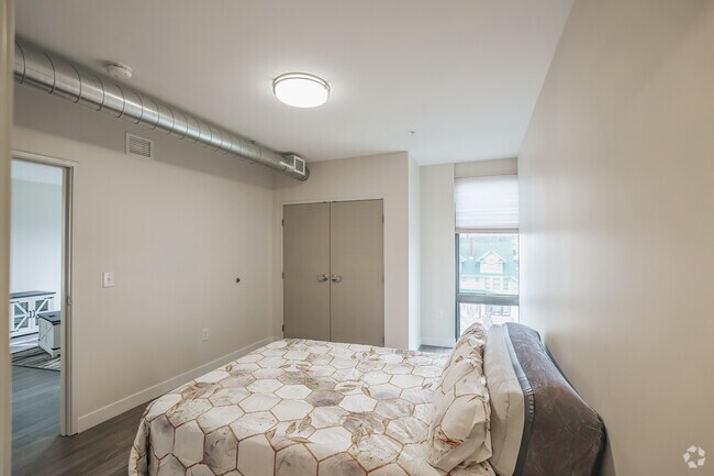 1BR, 1BA - 750SF - Bedroom