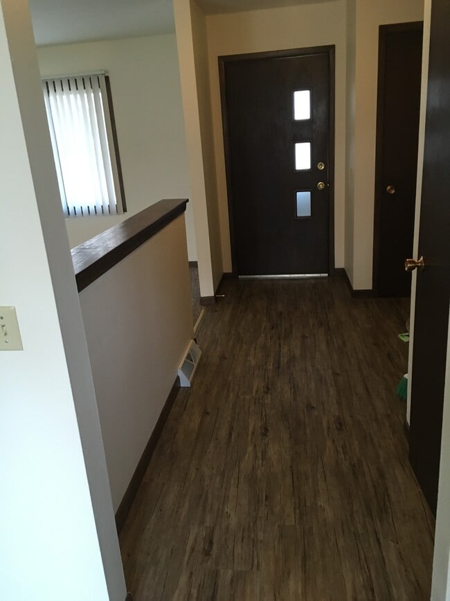 Photo - 3001 Churchill Dr