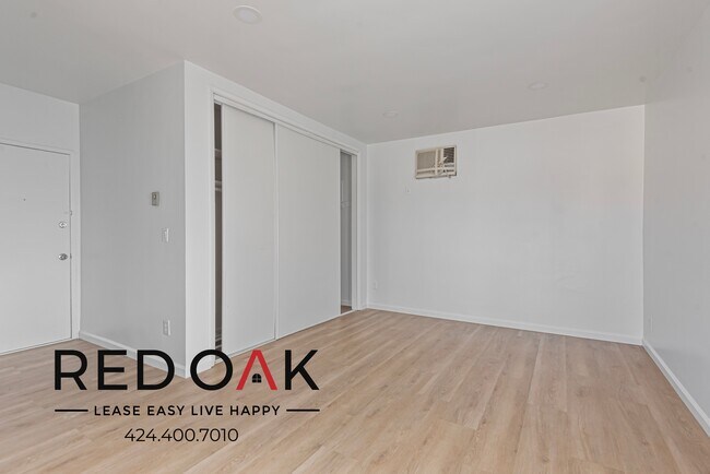 Photo - ~1 Month FREE~ Remarkable Studio with Load... Unit 5