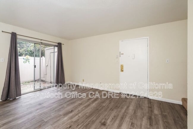 Photo - 2043 Sierra Rd