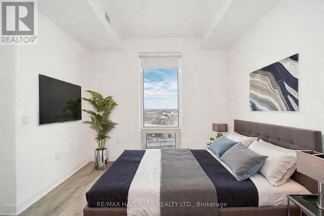 Photo - 1185 Dupont St Unit 427