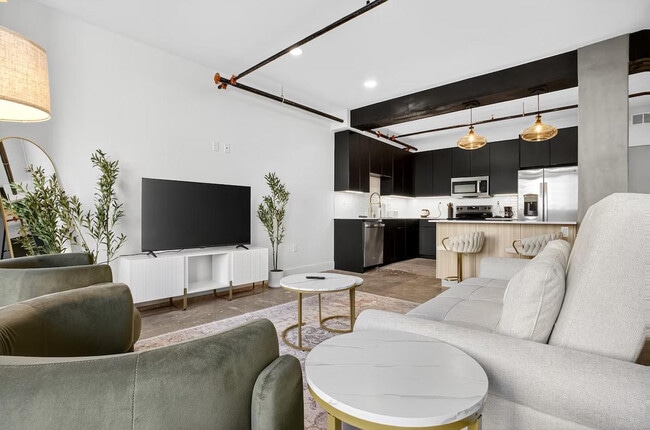 Building Photo - 400 S Main St Unit ID1322466P