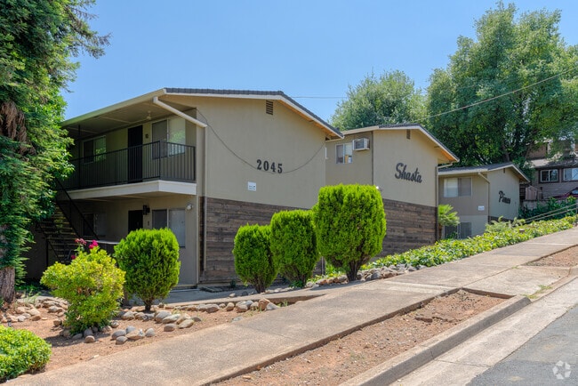 Building Photo - 2045 Shasta St Rental