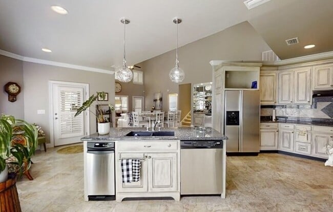 Photo - 609 St Andrews Dr