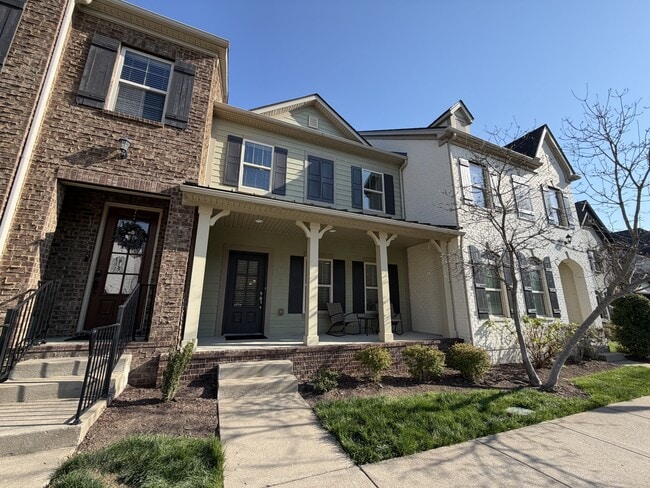 Photo - 1630 Shadow Green Dr