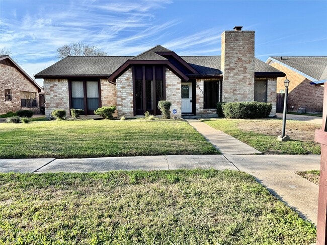 Building Photo - 10131 Sagedale Dr