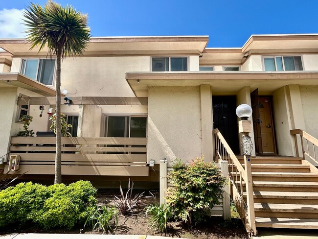 Photo - 2640 Worden St Unidad #216 Rental