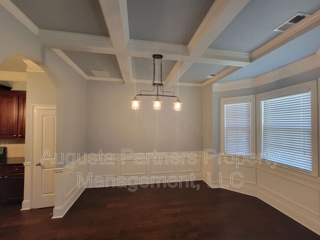 Photo - 325 Bellhaven Dr