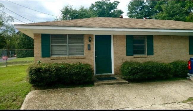 204 W. Line Ave. - 204 W Line Ave Unit 204