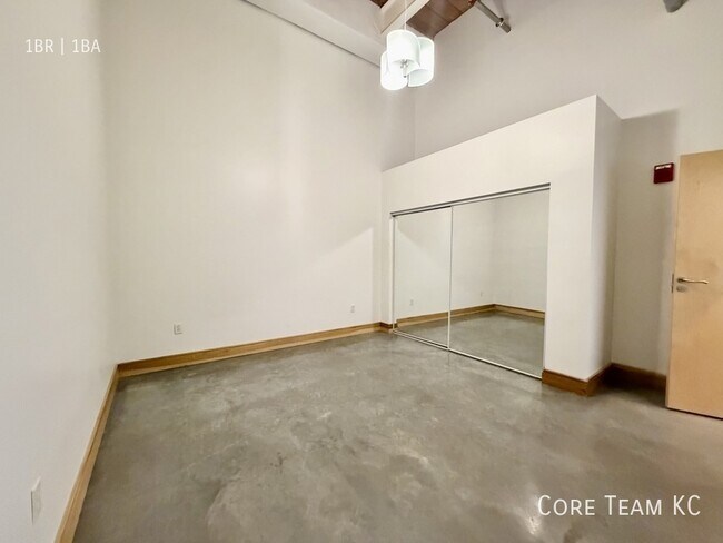 Photo - 382 W 22nd St Unit 214