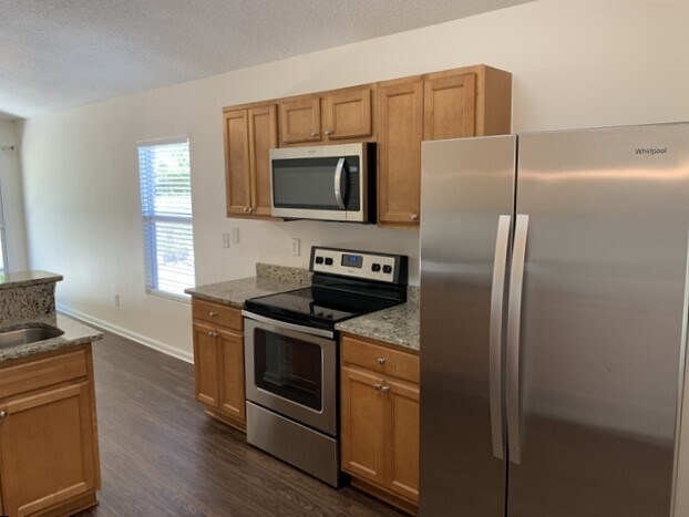 Photo - 98 Marisco Way